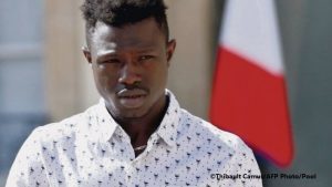 mamoudou gassama naturalisation